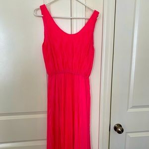Alice + Olivia hot pink pleated dress